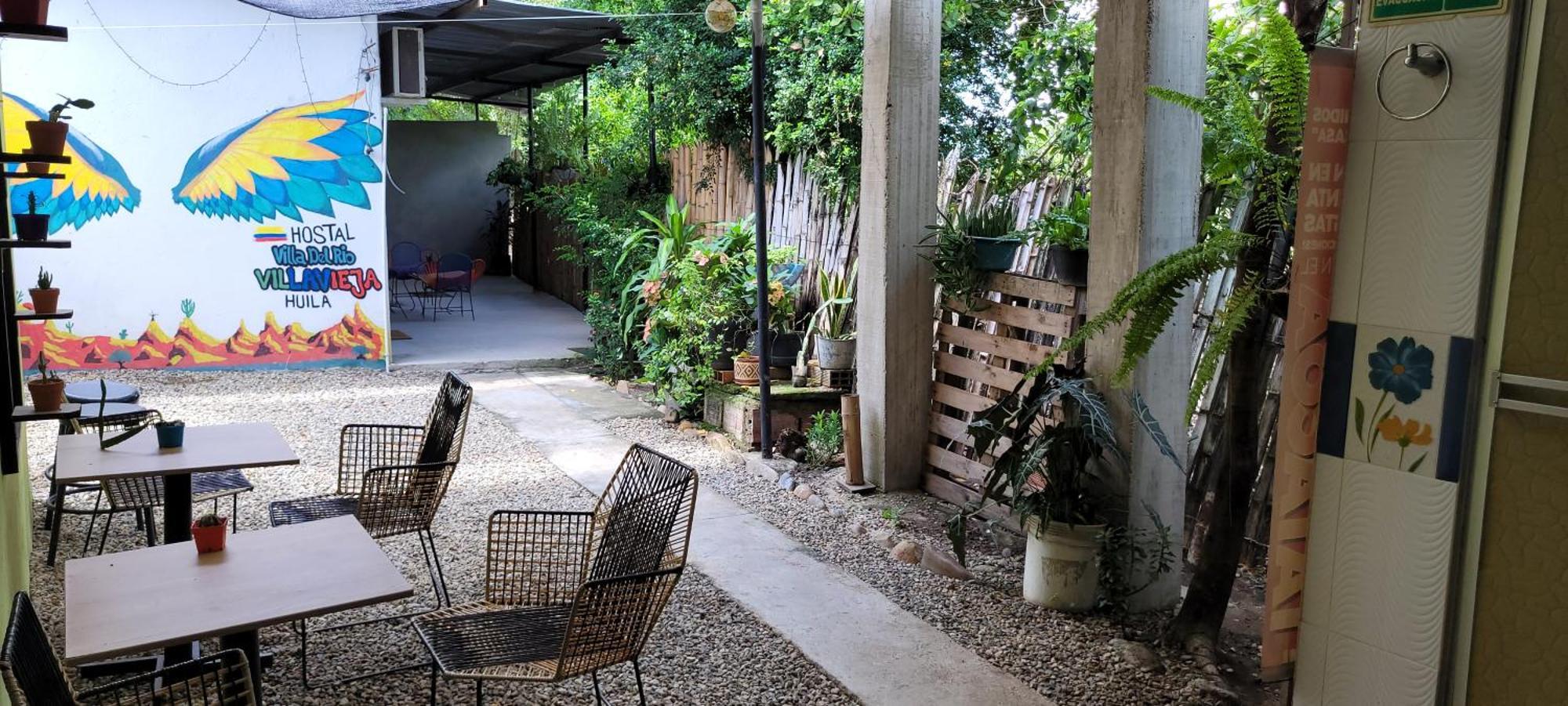 Hostal Villa Del Rio Las Brisas Villavieja Exteriör bild