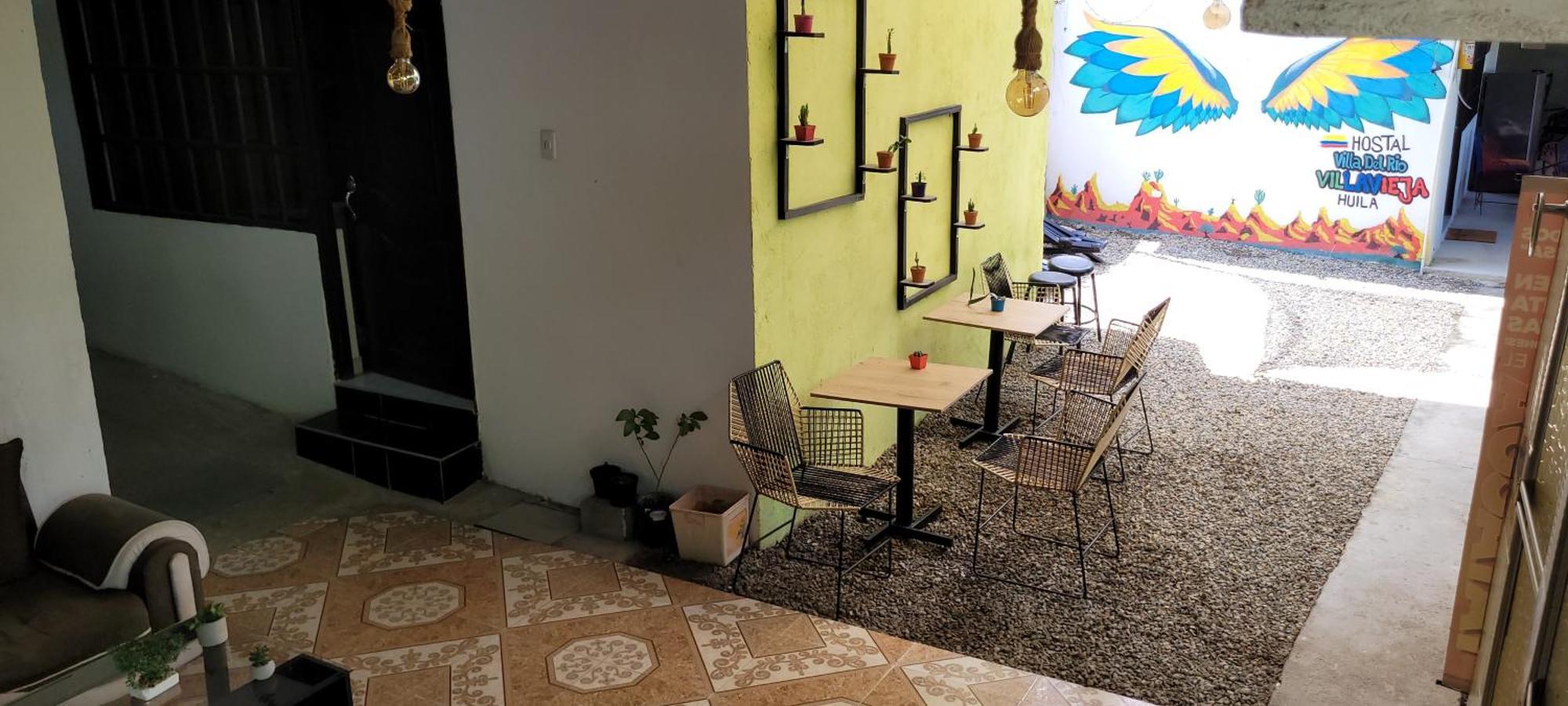 Hostal Villa Del Rio Las Brisas Villavieja Exteriör bild