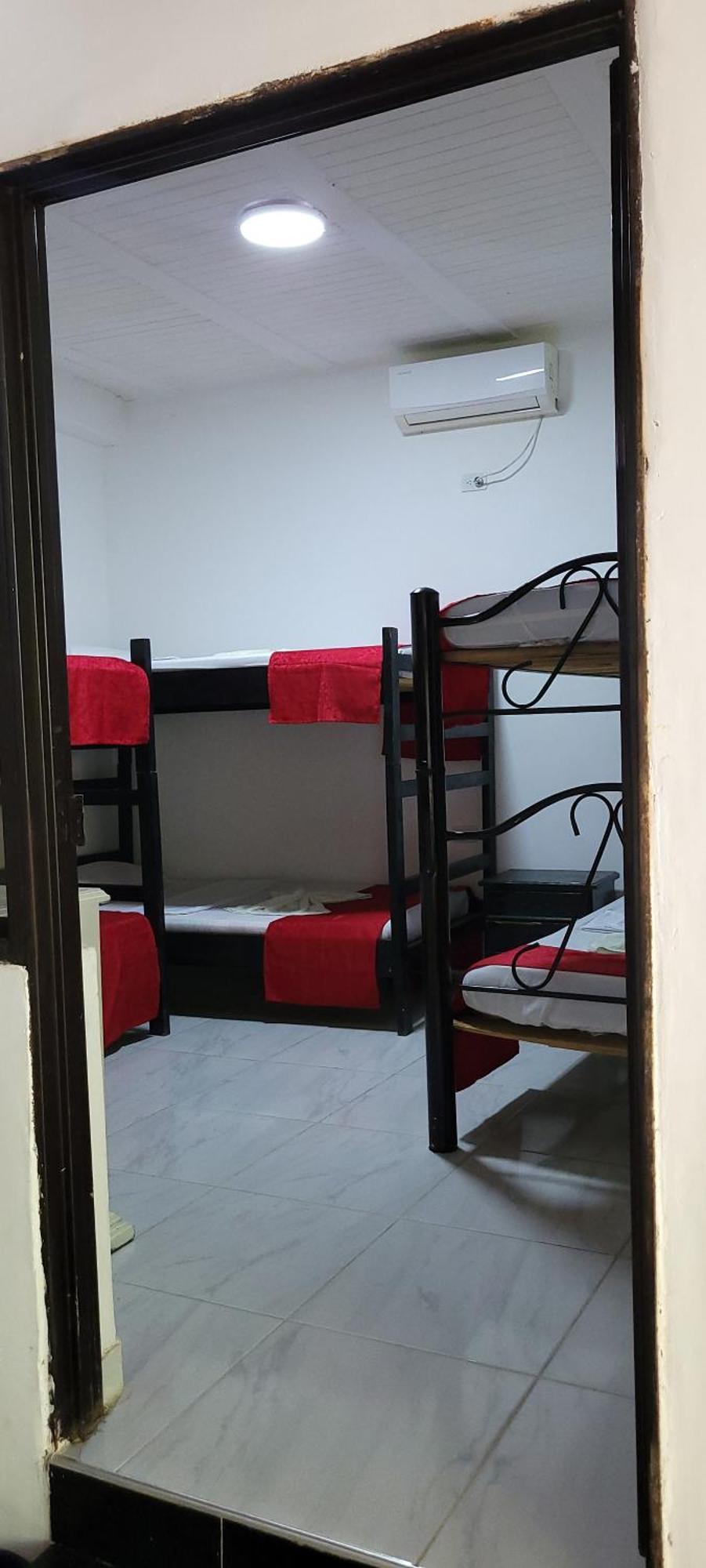 Hostal Villa Del Rio Las Brisas Villavieja Exteriör bild