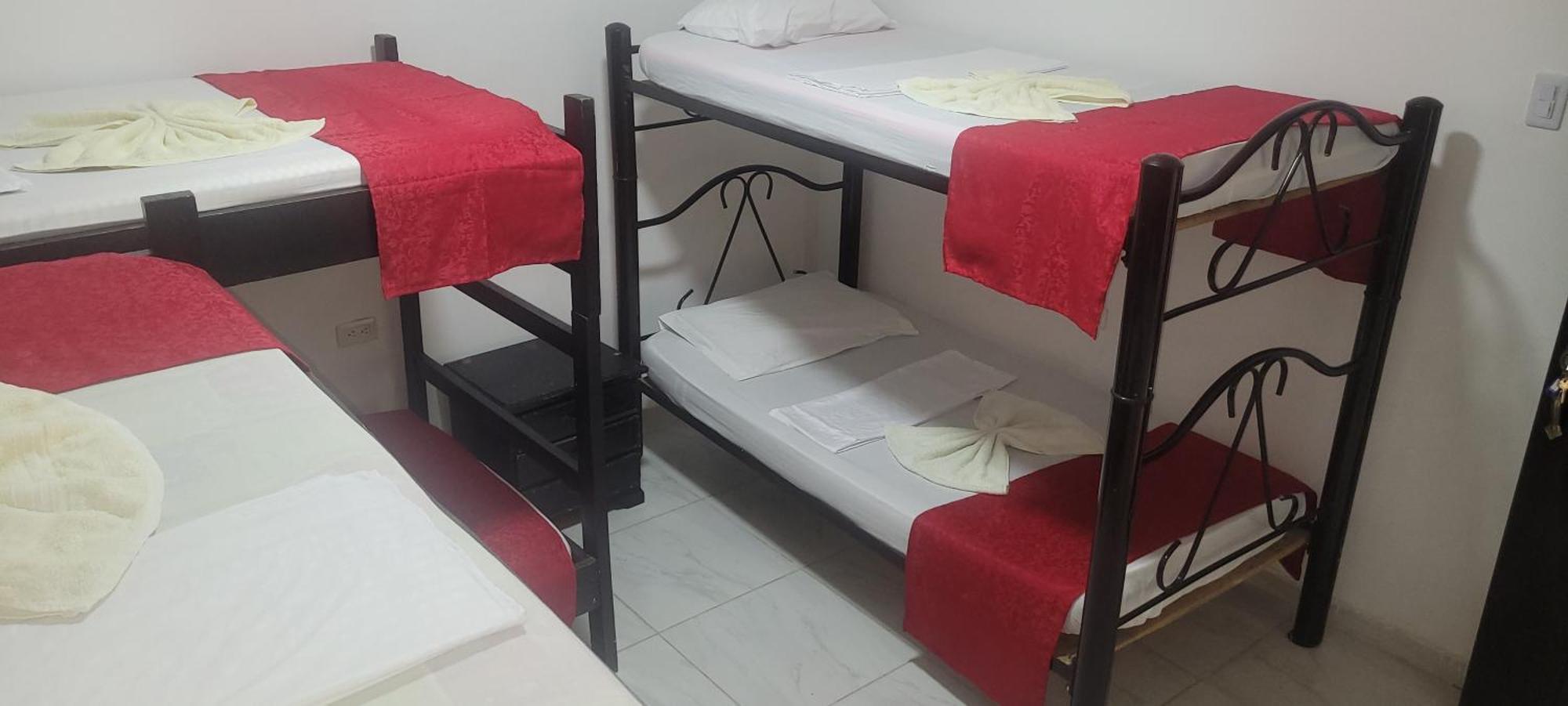 Hostal Villa Del Rio Las Brisas Villavieja Exteriör bild